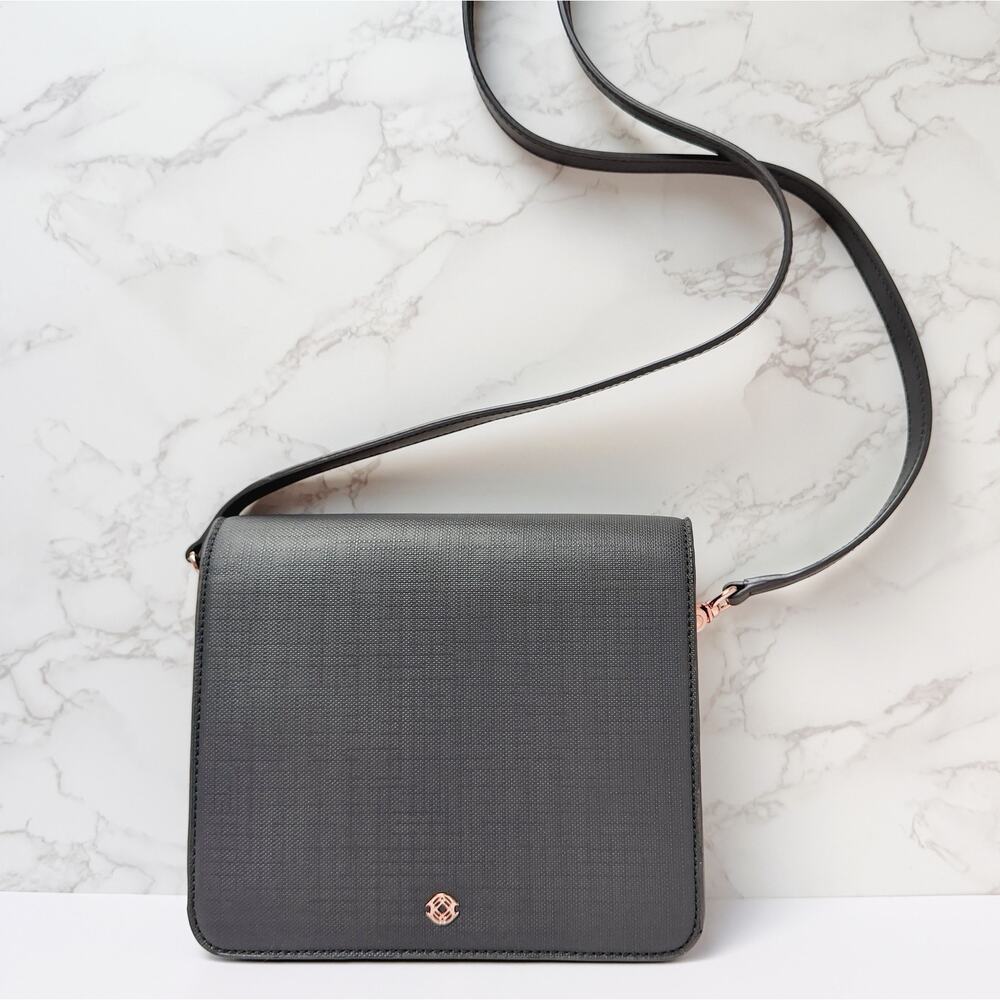 Dagne Dover Epic Crossbody Leather Bag Minimalist Everyday Retired MSRP $145